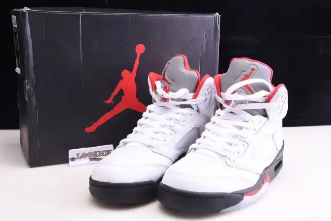 Tongue DA1911-102 Silver 5 (2020) Jordan Air Red Retro Fire 0615